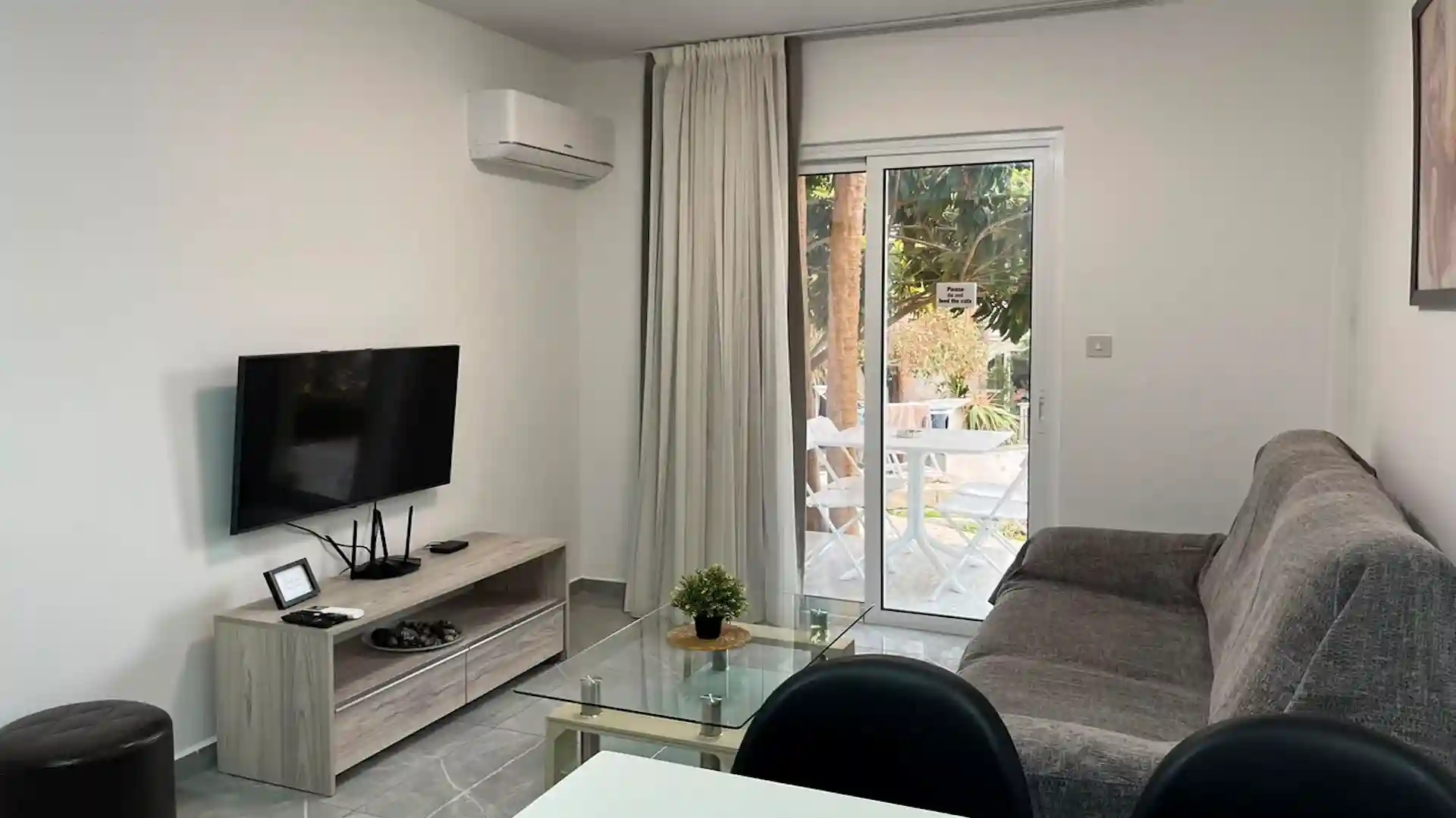 Vrexi Apartment