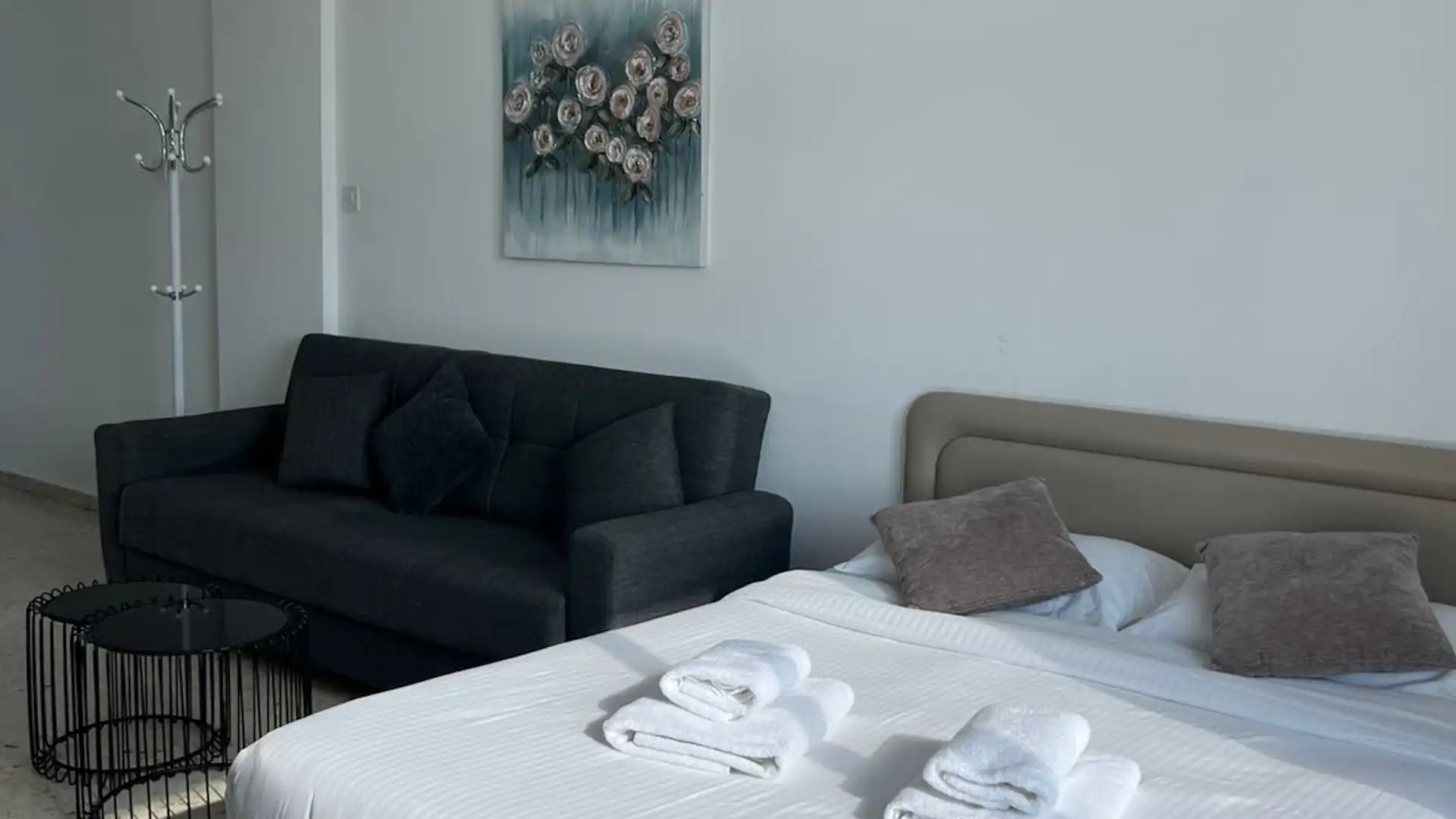 Almyria Apartments