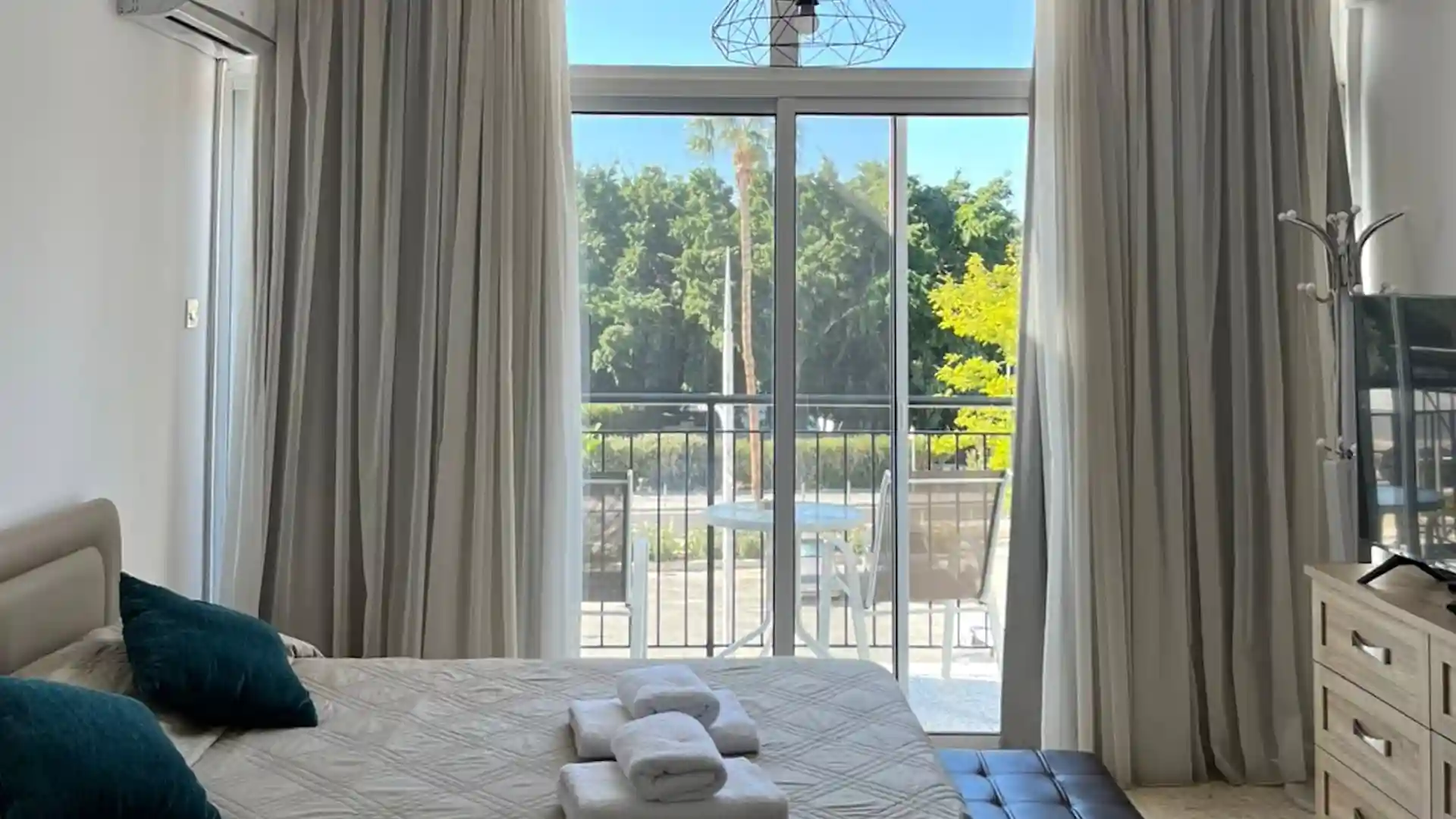 Almyria Apartments