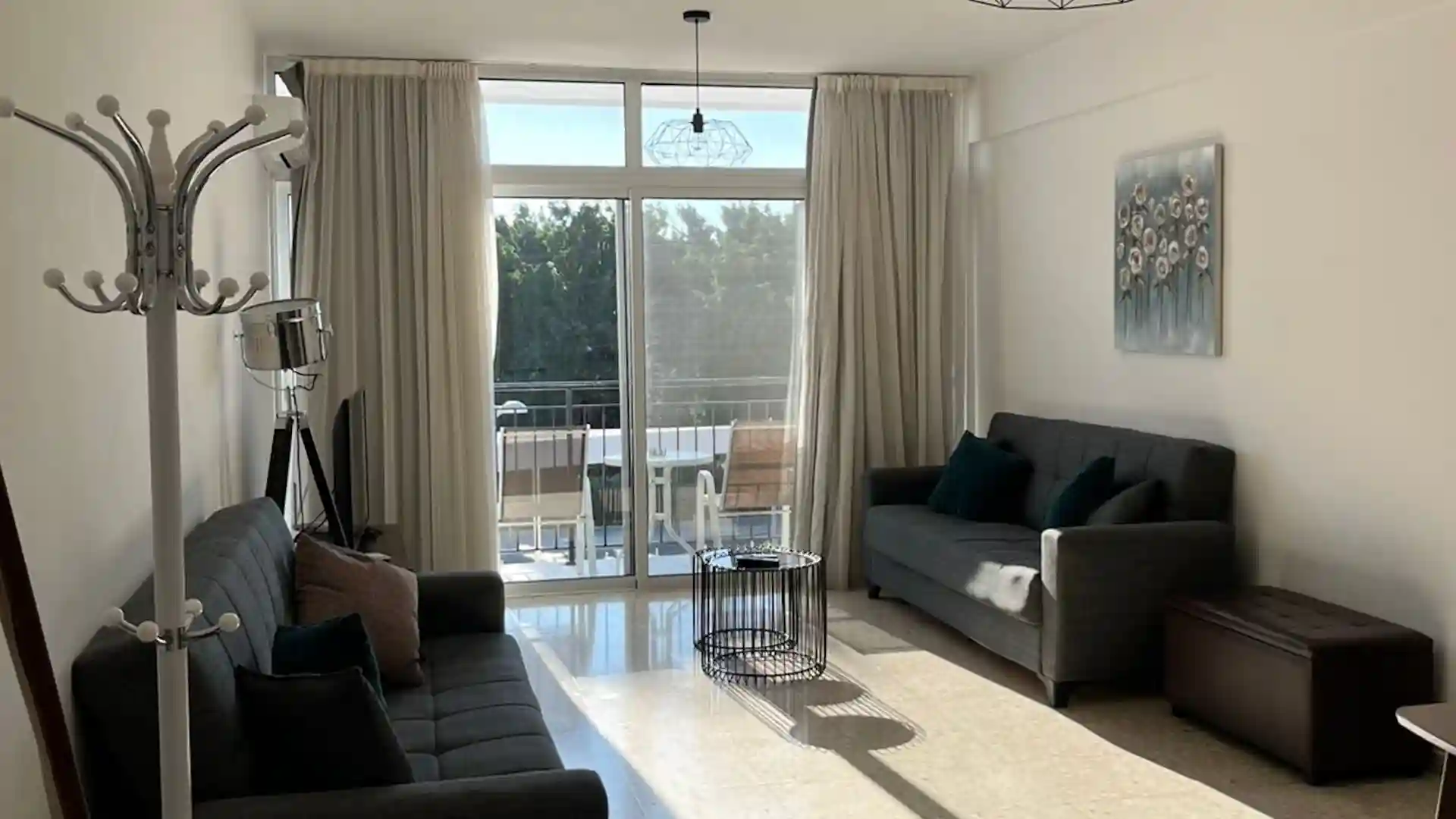 Almyria Apartments