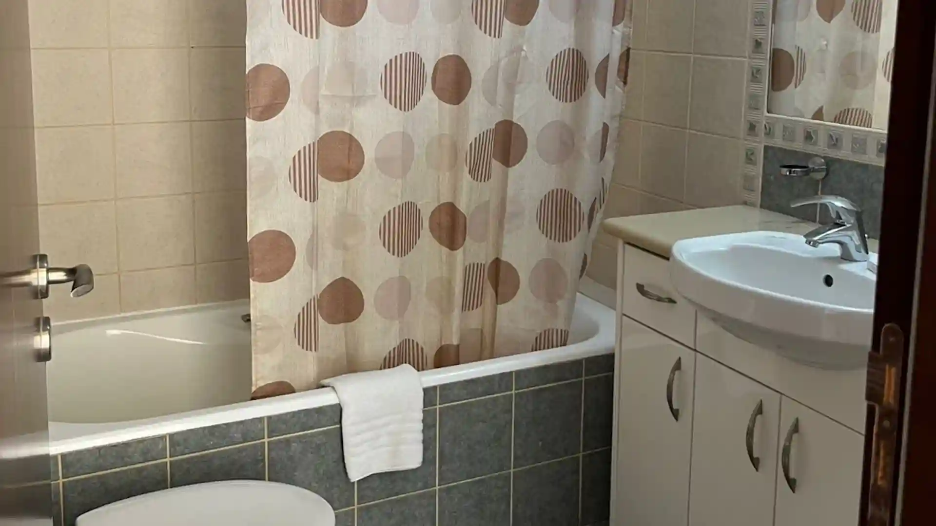 Danaos 2 Complex Apartment