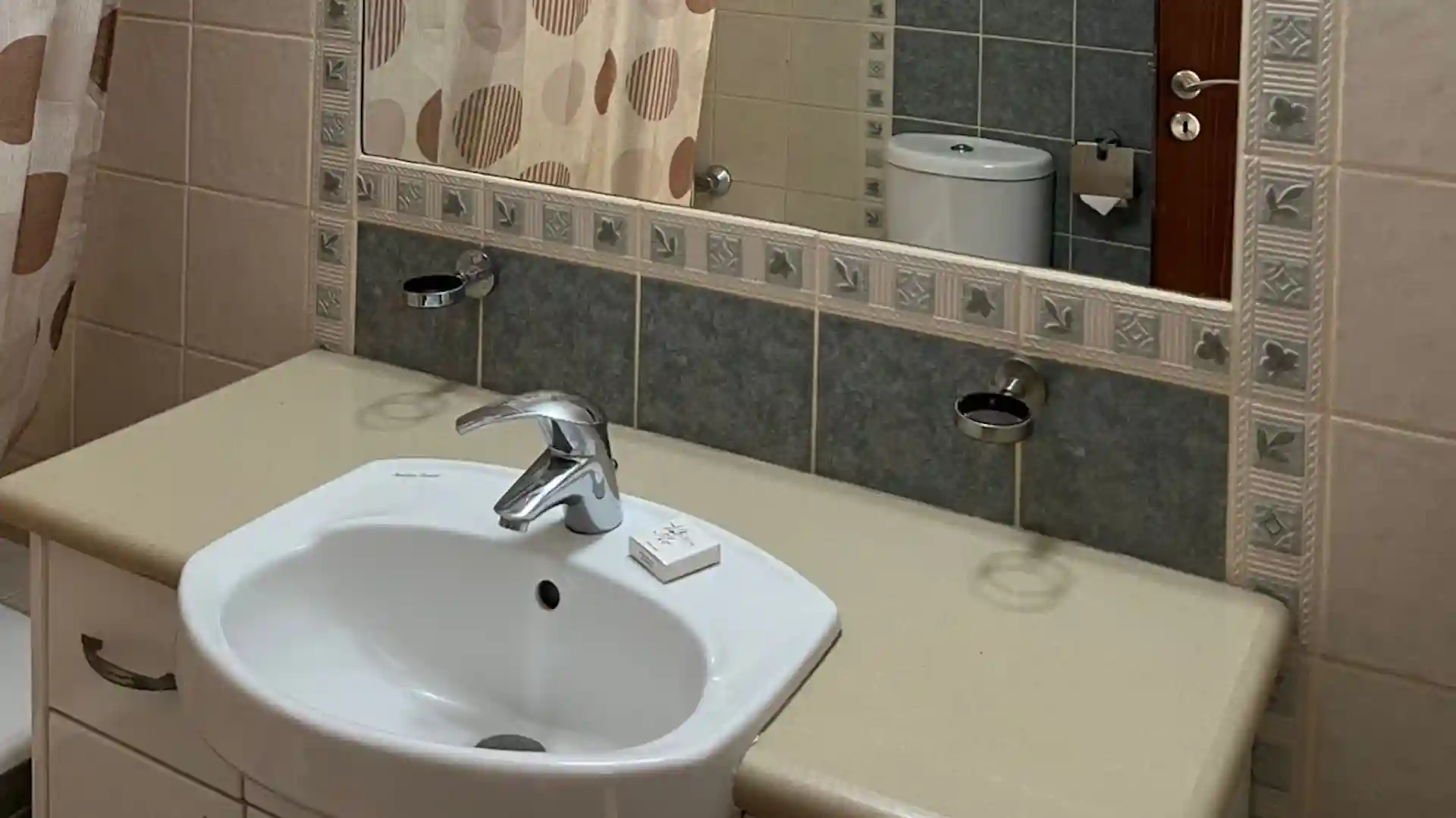 Danaos 2 Complex Apartment