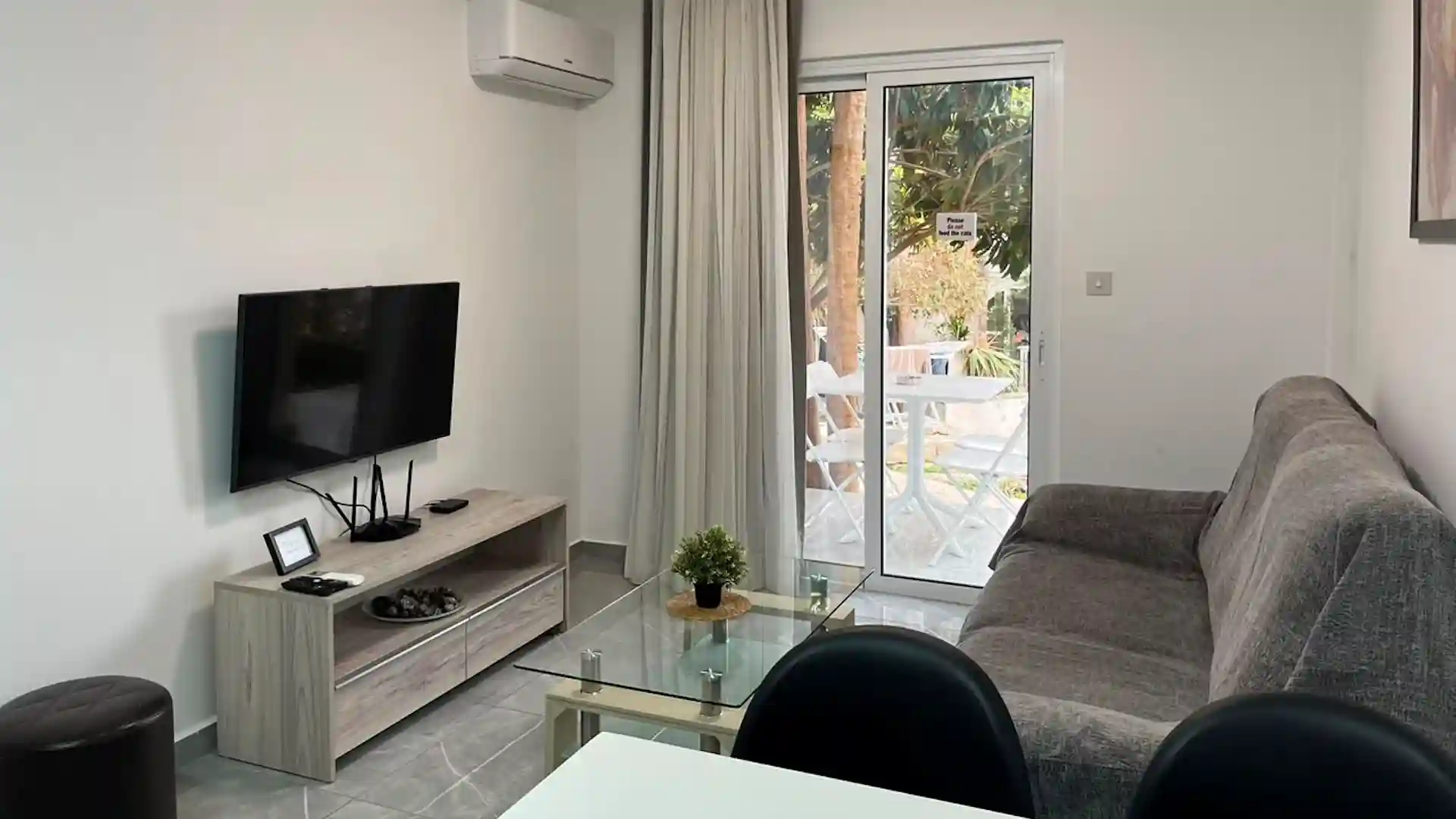 Vrexi Apartment